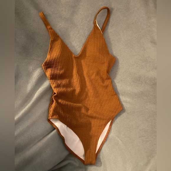 SweatyRocks Women's V Neck 1 pc Bathing Suit Strappy Ribbed Monokini Swimsuit - Picture 2 of 2